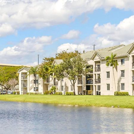 פורט לודרדייל Stunning Centrally Located Apartments At New River Cove In South Florida מראה חיצוני תמונה